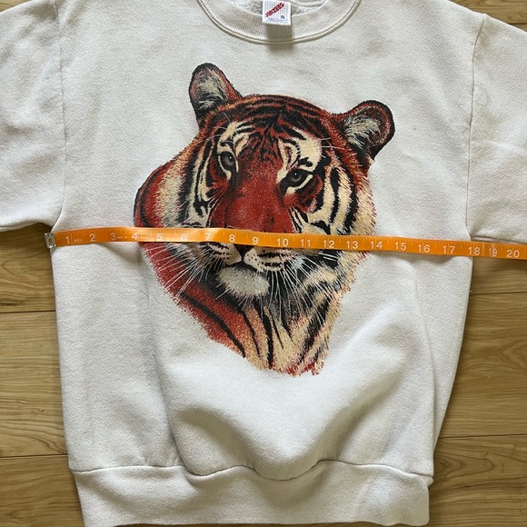 Vintage jerzees size S unisex fit tiger sweatshirt - Picture 5 of 5